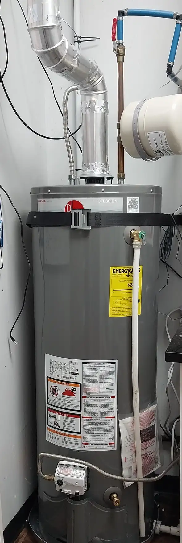 Commercial gas water heater with new venting